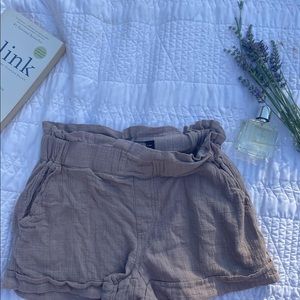 Casual/soft tan shorts